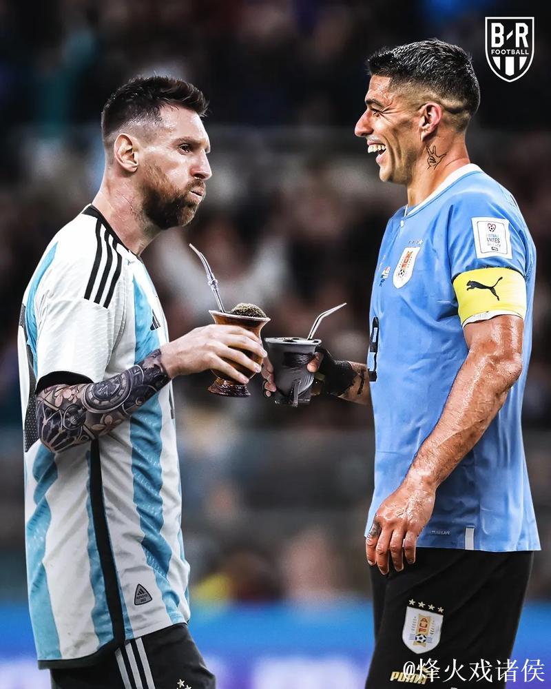 雷吉隆与梅西、苏亚雷斯国家德比激烈交锋，变成合作伙伴！